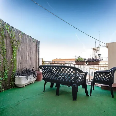 Διαμέρισμα Penthouse With Terrace In The Heart Of *